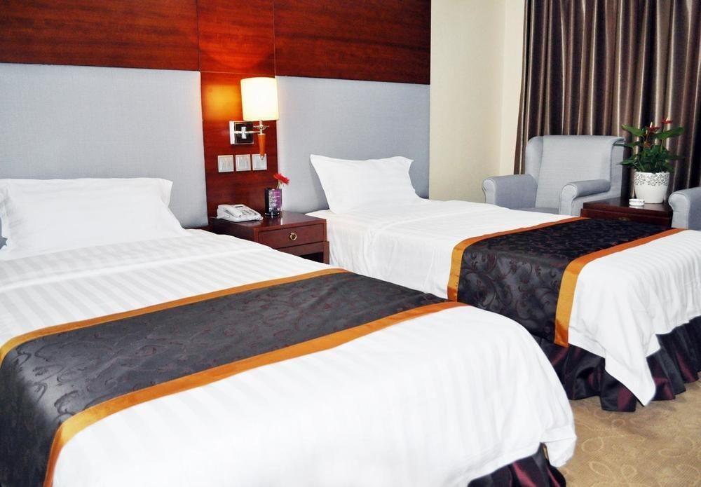 Changchun Ya Tai Hotel מראה חיצוני תמונה