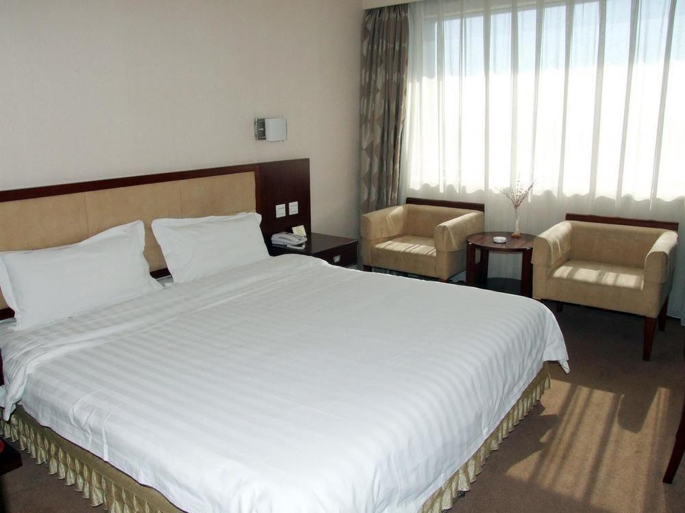 Changchun Ya Tai Hotel מראה חיצוני תמונה