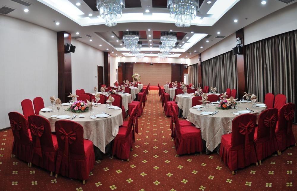 Changchun Ya Tai Hotel מראה חיצוני תמונה